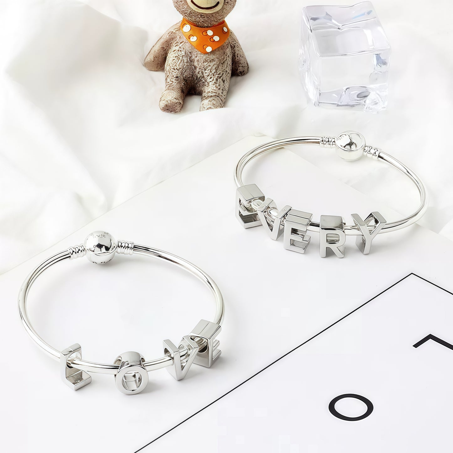 [P004]  The 26 letters-High Quality Charms