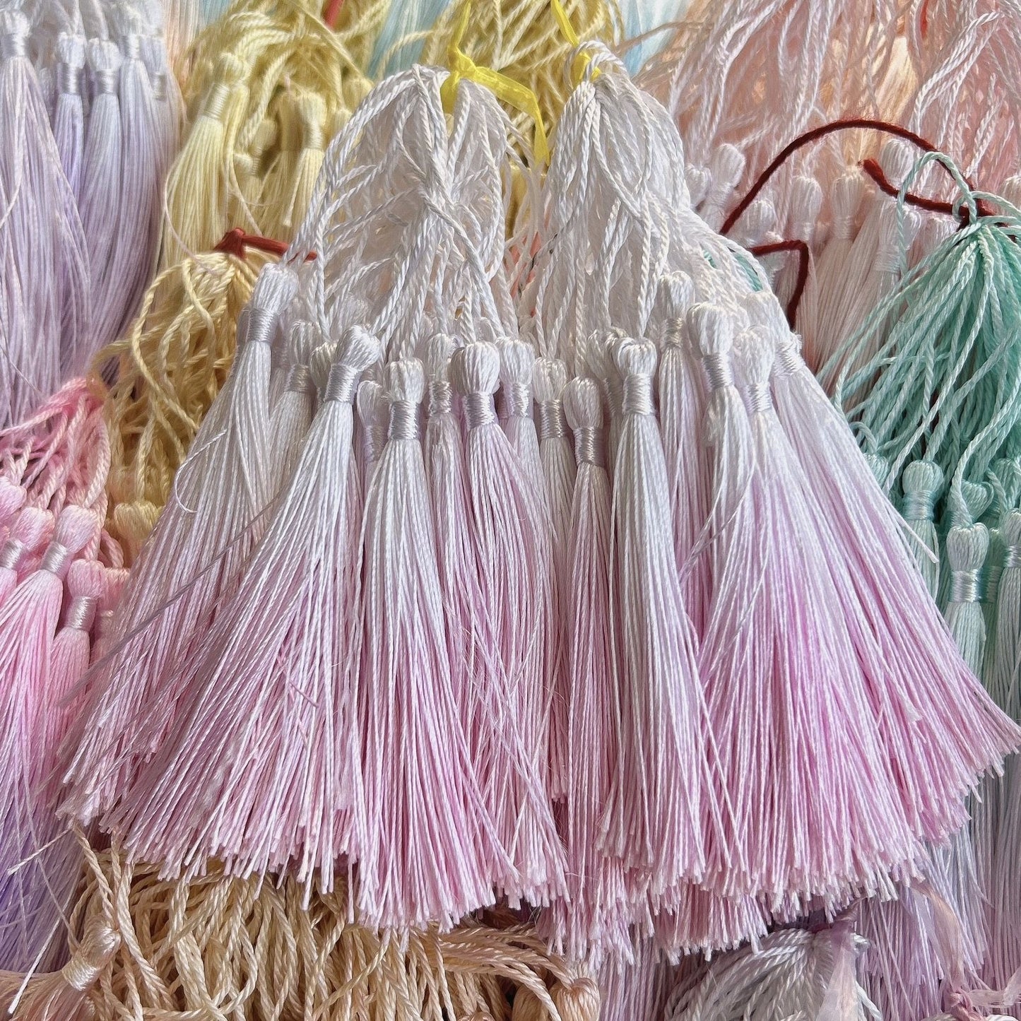 🆕[P036]   Two-color Gradient Small Tassels(13CM)