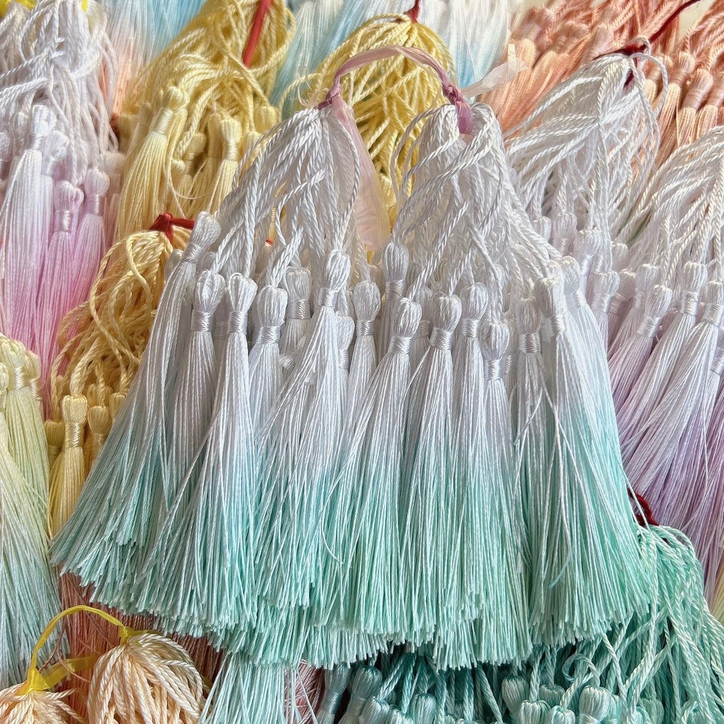 🆕[P036]   Two-color Gradient Small Tassels(13CM)