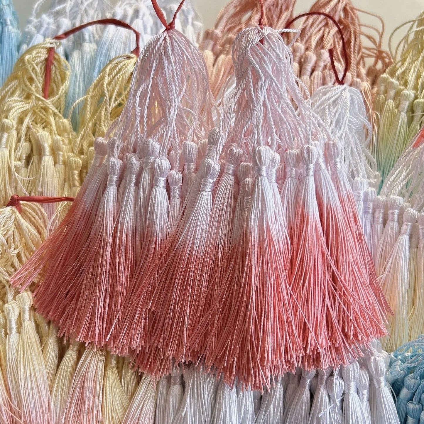 🆕[P036]   Two-color Gradient Small Tassels(13CM)