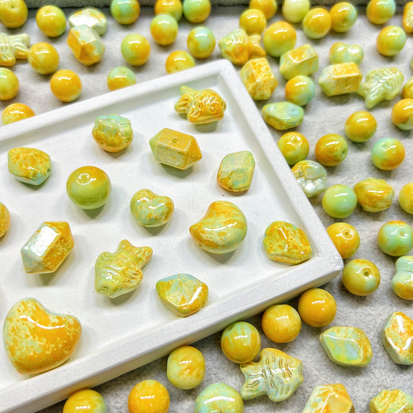 [A054]   Pineapple Bliss-High Quality Glass Beads