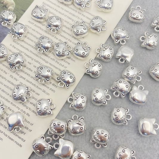 🆕[P050]   ミ ˃̵ 。 ˂̵ ミ Alloy Silver Kitty Pendant