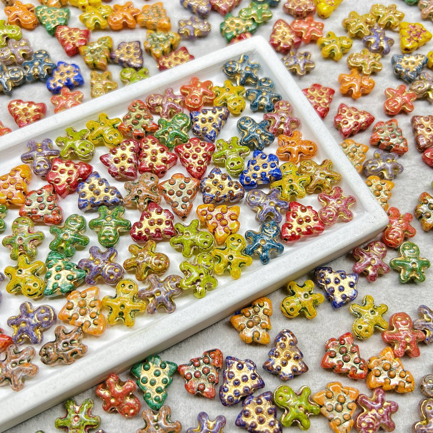 🆕[A079]   Gingerbread Man Under The Tree-High Quality Glass Beads