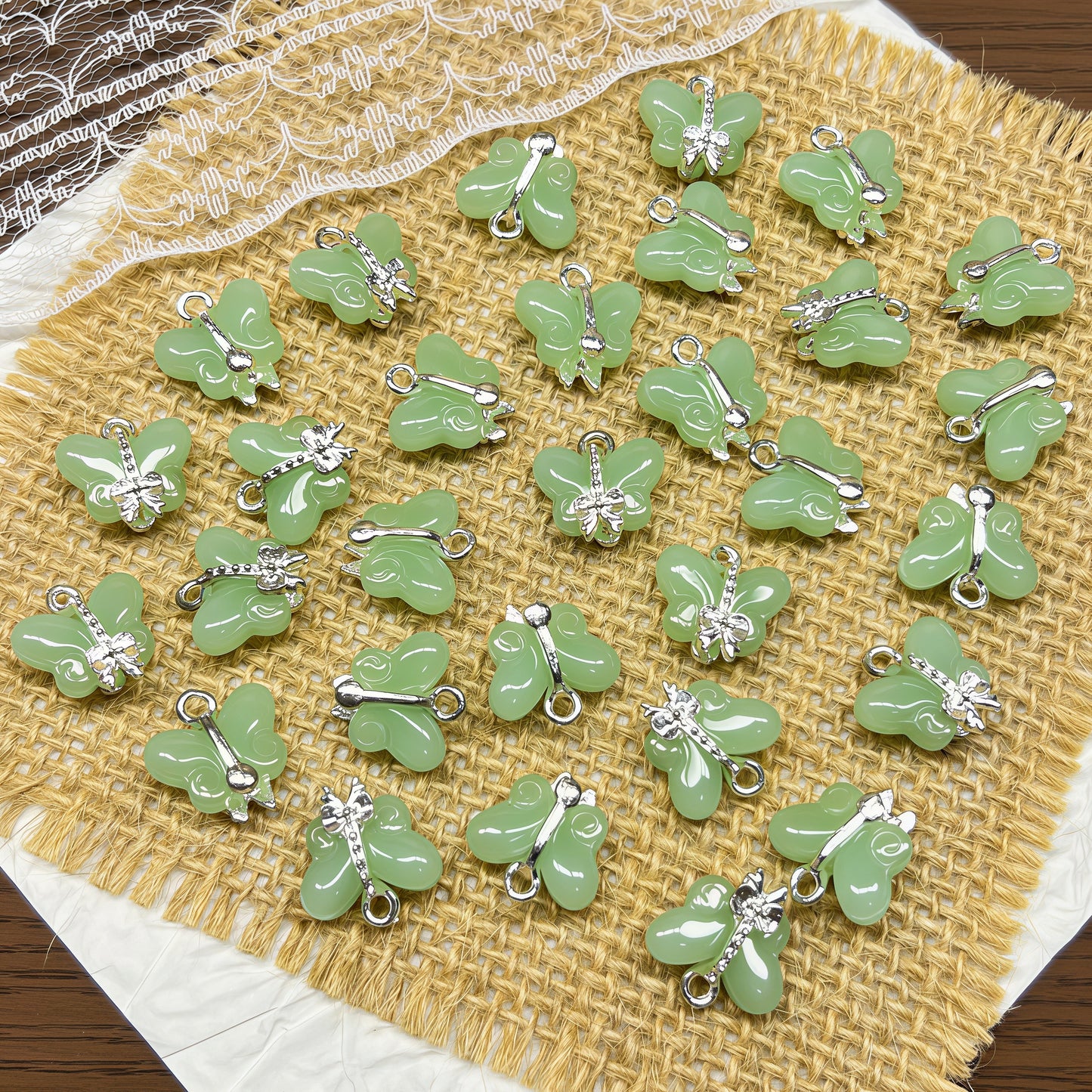 [P078]   Light Green Glass Butterfly Pendant（14.5*12.5MM）