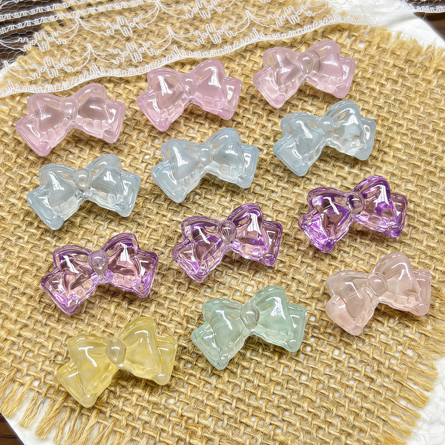 [A417]    Ribbon Bow（26*15.5MM）-High Quality Glass Bead