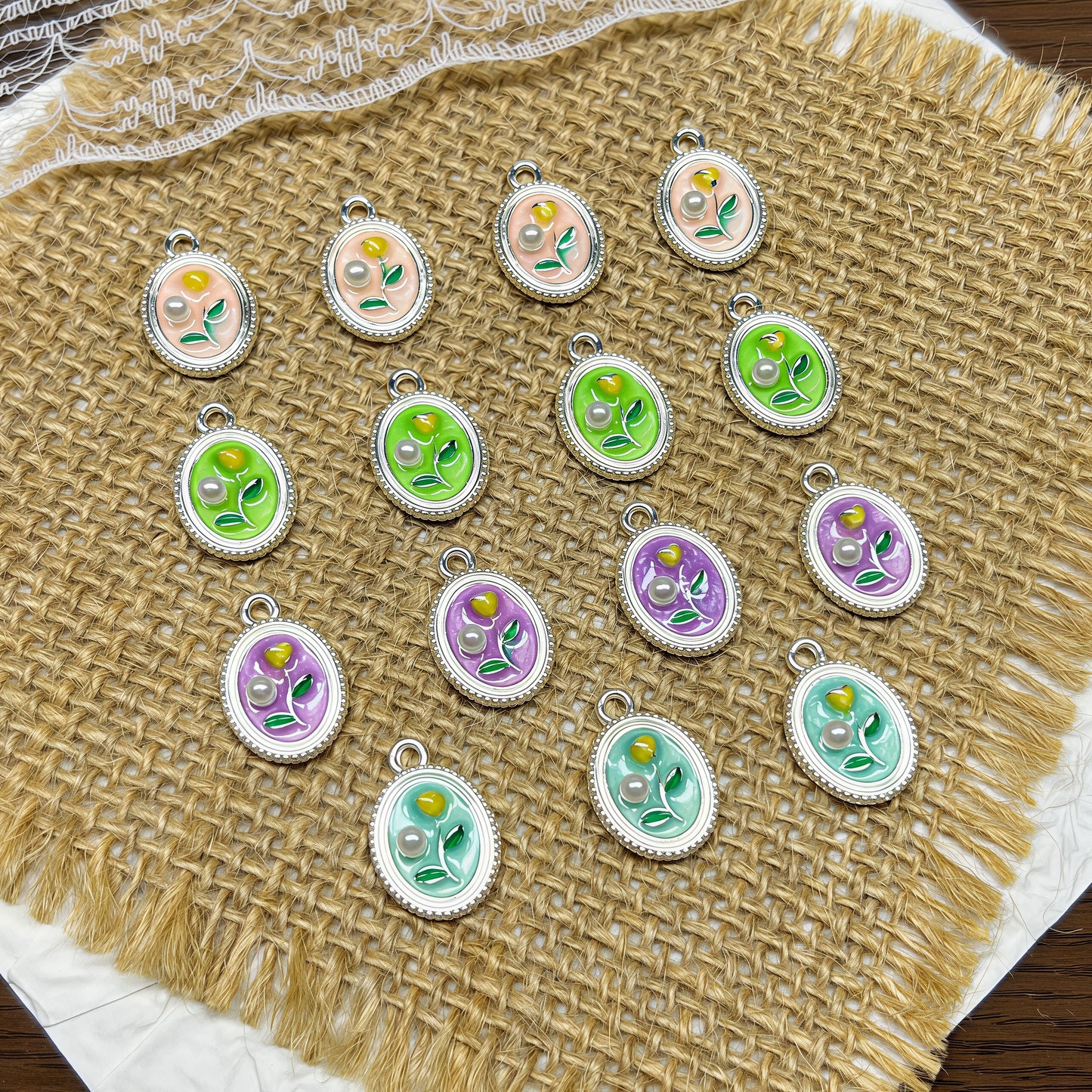 [P098]   Oil Painting Style Flower Pendant