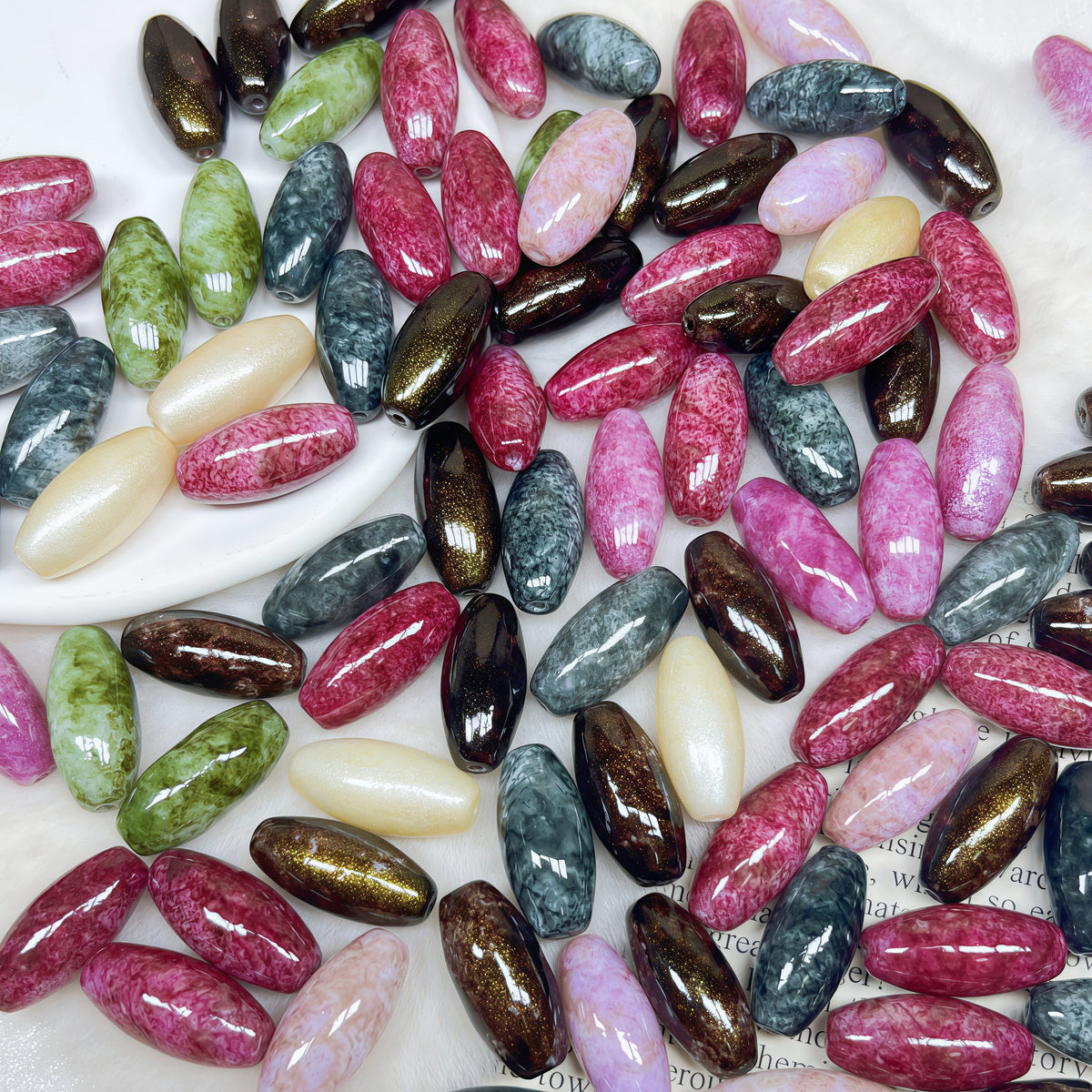 [A761]    Dark Meadow-High Quality Glass Bead